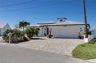 11787 Island Ave, Matlacha, FL 33993