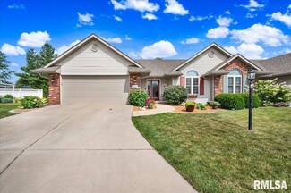 1619 Holland Ct, Chillicothe, IL 61523