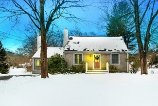 47 Lantern Ln, Abington, MA 02351