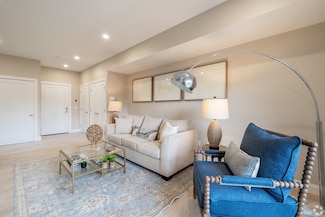 69 E Central St Unit 302, Natick, MA 01760