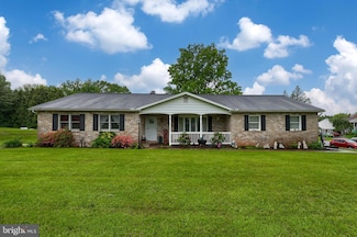 2685 Primrose Ln, York, PA 17404