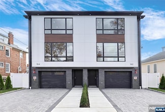 162 Oakwood Ave, Cliffside Park, NJ 07010