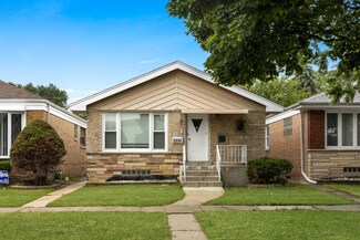 2334 Lathrop Ave, Riverside, IL 60546