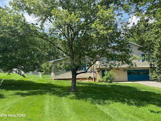 616 Cross Bridge Cir, Knoxville, TN 37934