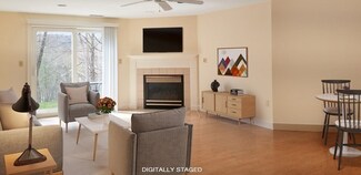 501 Lexington St Unit 77, Waltham, MA 02452