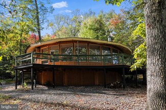 351 Featherbed Ln, Hedgesville, WV 25427
