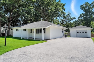 6031 Southcrest Rd, Fort Wayne, IN 46816