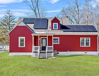23 Cedar Ln, Poughkeepsie, NY 12601