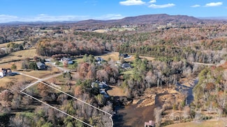 114 Franklin Ln Unit 11, Taylorsville, NC 28681