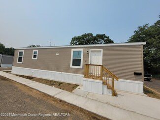 8 Avenue D, Keansburg, NJ 07734