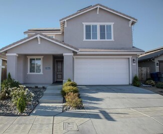 6118 E Berkeley Ave, Fresno, CA 93727