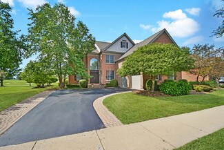53 Tournament Dr S, Hawthorn Woods, IL 60047