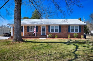 1995 Highland Rd, McMinnville, TN 37110