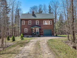 131 Mountain View Ln, Wilmington, NY 12997