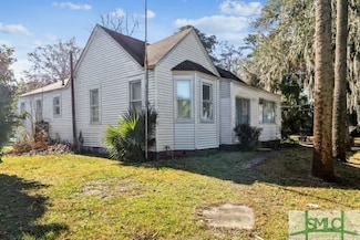 121 Riverside Dr, Savannah, GA 31410