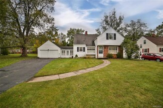 273 Huxley Dr, Buffalo, NY 14226