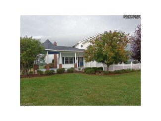 5707 Carmont Ave SW, Navarre, OH 44662