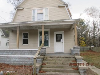 1393 W Laketon Ave, Muskegon, MI 49441