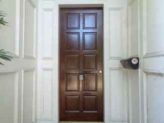 6317 Westcott St, Houston, TX 77007