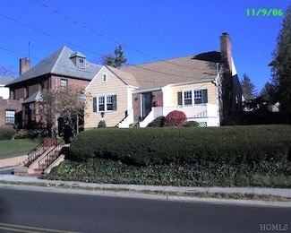 263 N Regent St, Port Chester, NY 10573
