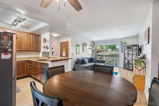 432 Edgehill Ln Unit 82, Oceanside, CA 92054