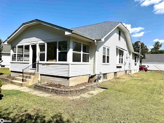 1912 Whittier St, Burlington, IA 52601