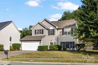 8912 Whistlers Chase Dr, Charlotte, NC 28269