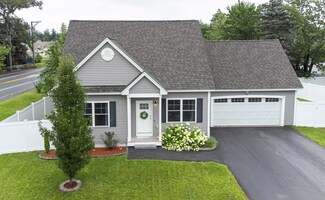 4 Caleb St, Nashua, NH 03062