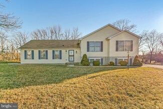 1805 Owens Rd, Oxon Hill, MD 20745