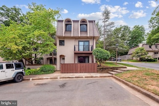1635 Valencia Way, Reston, VA 20190