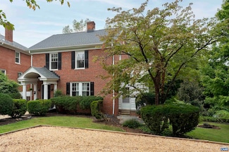 883 Locust Ave, Charlottesville, VA 22902