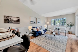 82 Fletcher Ln Unit F, Brewster, MA 02631
