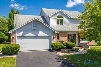 7320 Fox Ln, Holland, OH 43528