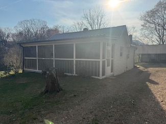 715 Primrose Rd, Boones Mill, VA 24065
