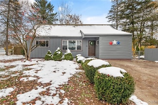 201 Orchard Dr W, Syracuse, NY 13212