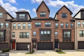 3849 Rainier Dr, Fairfax, VA 22033