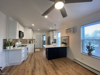 310 W Price St, Linden, NJ 07036