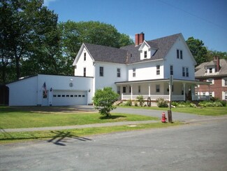 34 King St, Woodsville, NH 03785