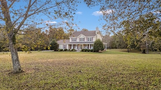 2125 Paradise Dr, Lewisburg, TN 37091