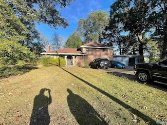 304 N 7th St, Gadsden, AL 35903