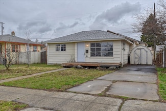 1223 E Hoffman Ave, Spokane, WA 99207