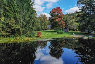 12 Oak St, Medway, MA 02053