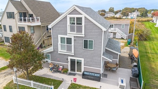 28 Kings Hwy Unit 2, Hampton, NH 03842