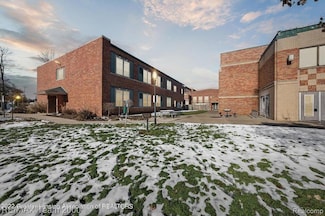 335 Horatio St Unit 207, Charlotte, MI 48813