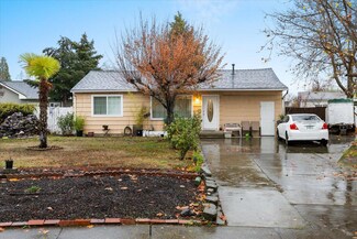 7856 Ajax St, White City, OR 97503