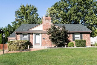 111 Turf Ct, Saint Louis, MO 63119