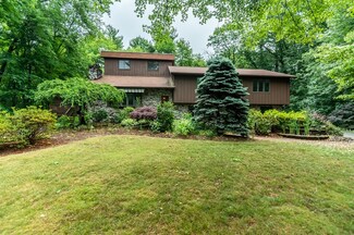 15 W Parish Dr, Andover, MA 01810