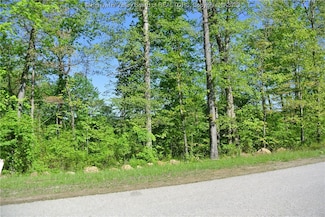 26 Double Eagle Dr, Charleston, WV 25314