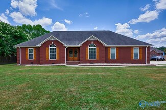 27366 Capshaw Rd, Athens, AL 35613