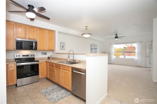 512 Darby Dr Unit 212, Bellingham, WA 98226